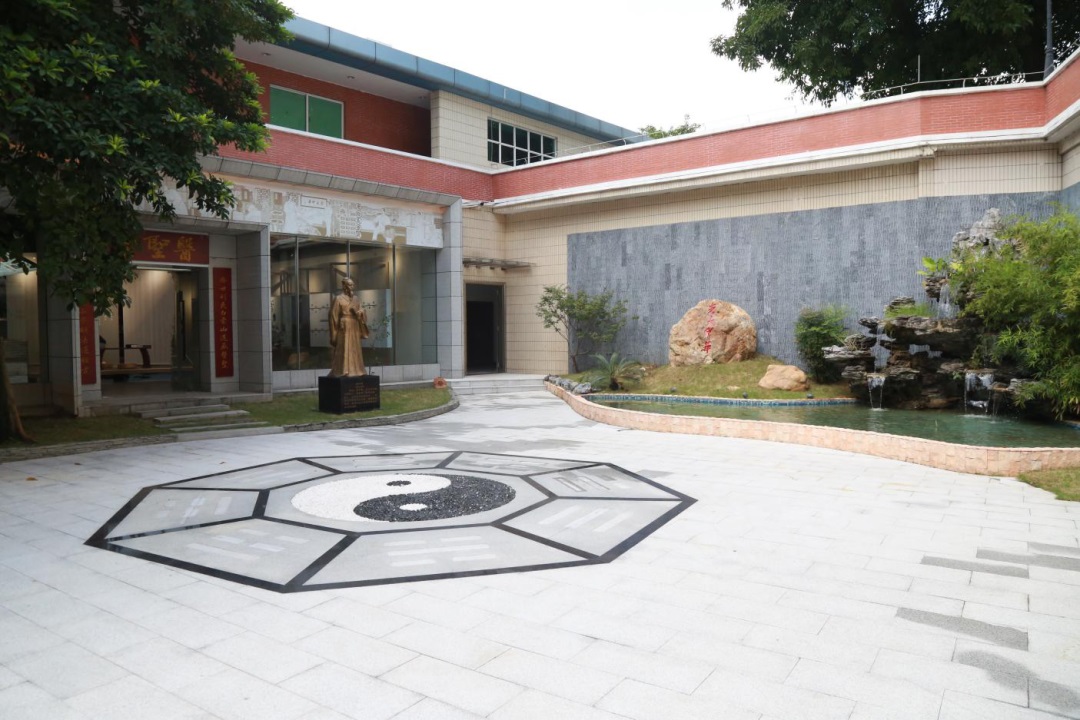 白云山必发7790医圣堂科普基地获评第十三批广州市科学手艺普及基地